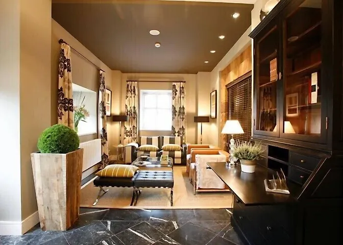 Palacio Muñatones Hotel *