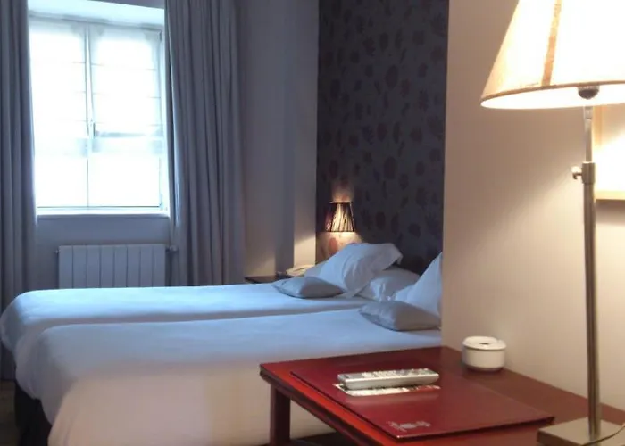 Palacio Muñatones Hotel *