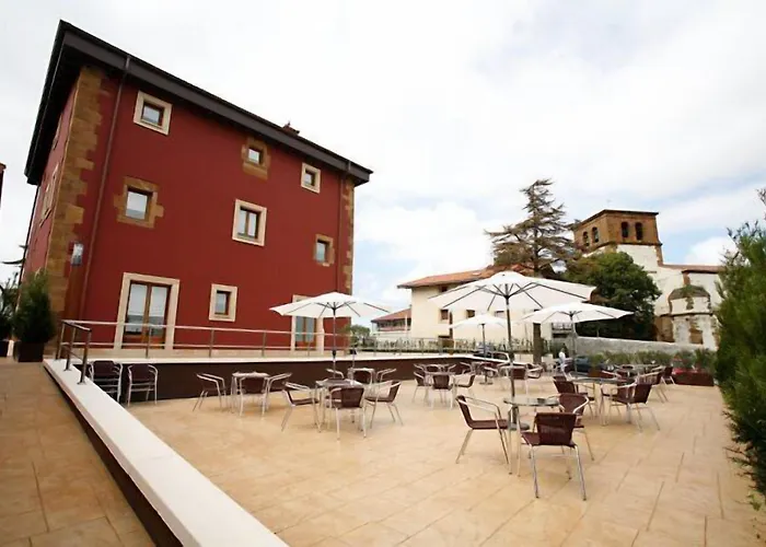 Palacio Munatones Hotel *