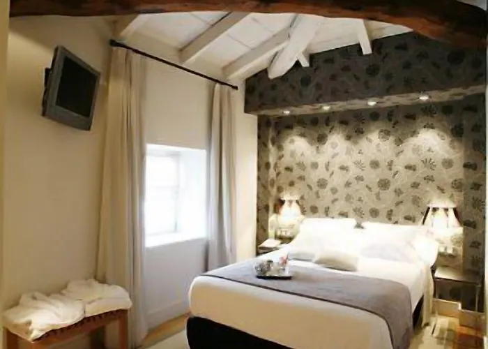 Palacio Munatones Hotel